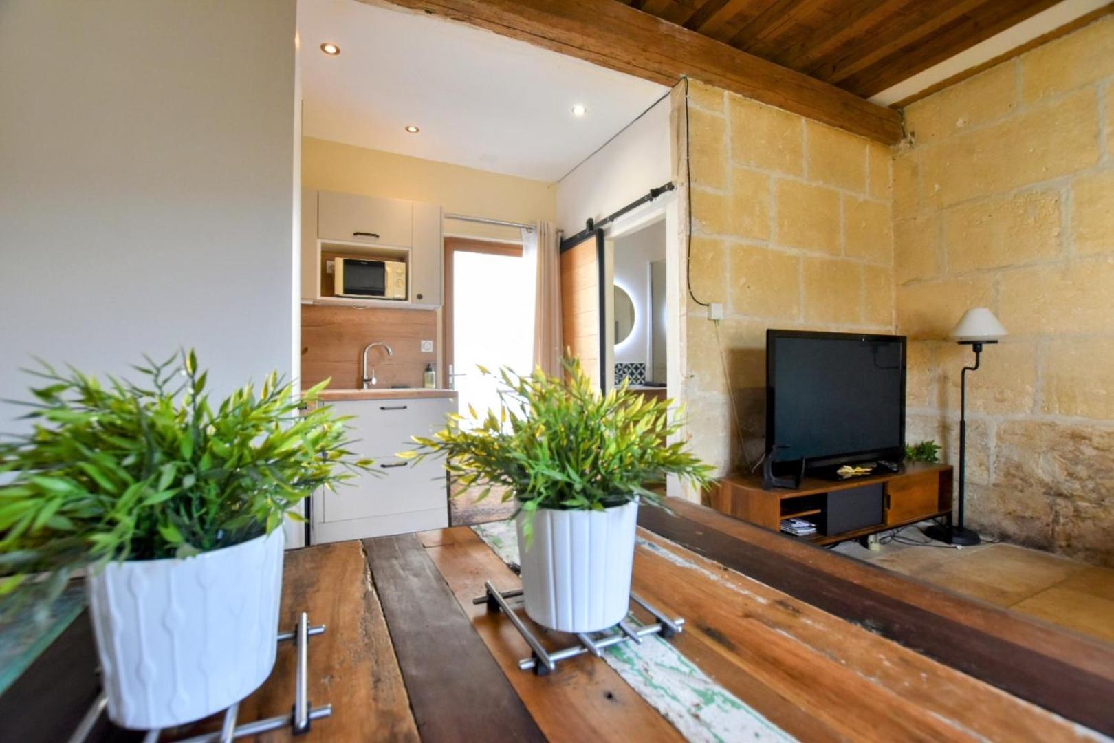 Ateliers, Terrasse - Parking - Clim * Arles