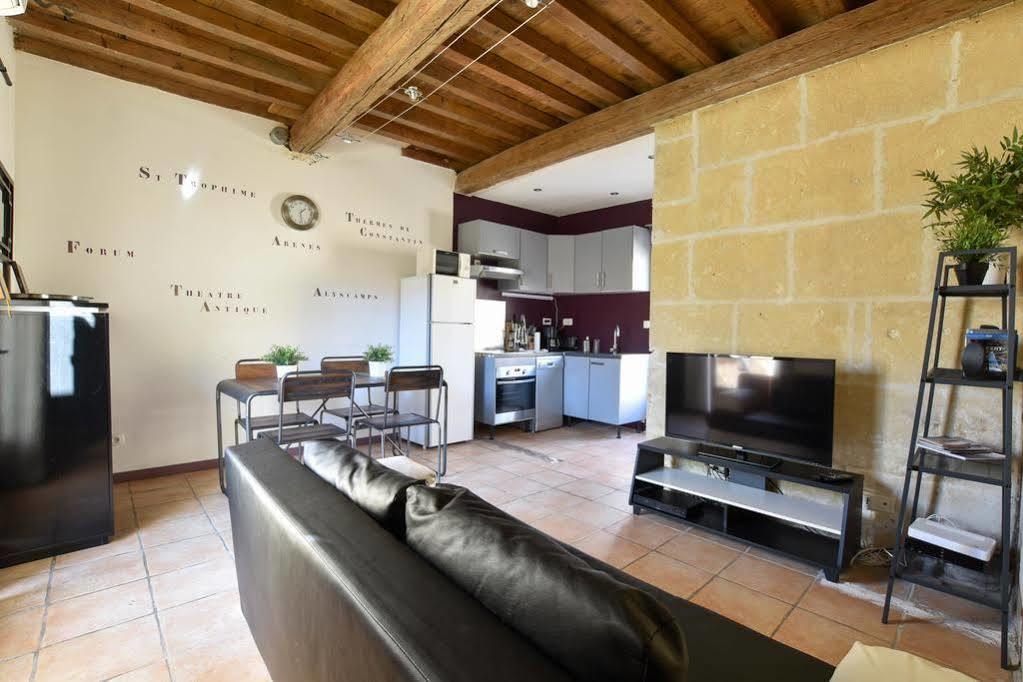 Ateliers, Terrasse - Parking - Clim * Arles