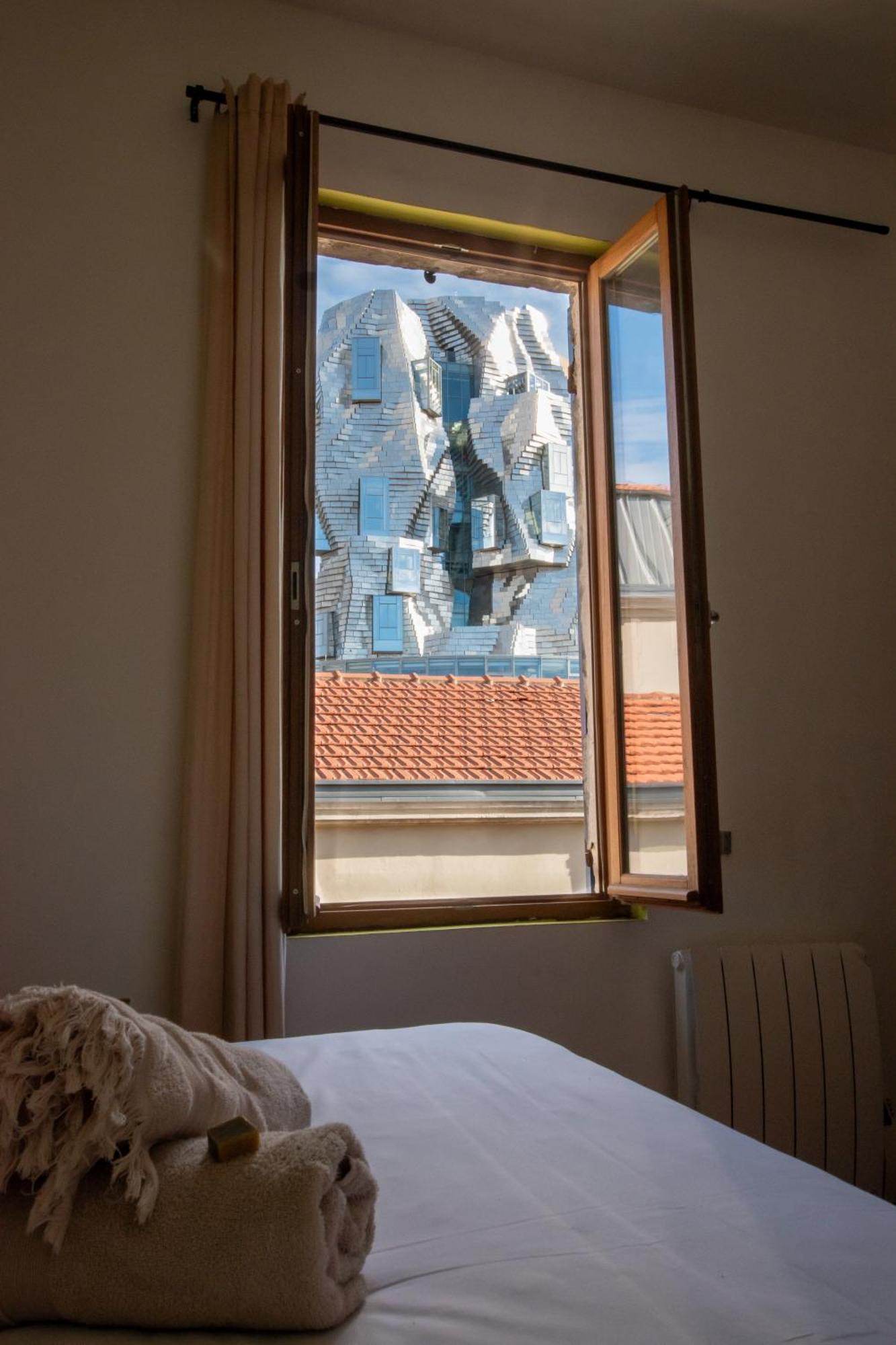 Ateliers, Terrasse - Parking - Clim Holiday home Arles